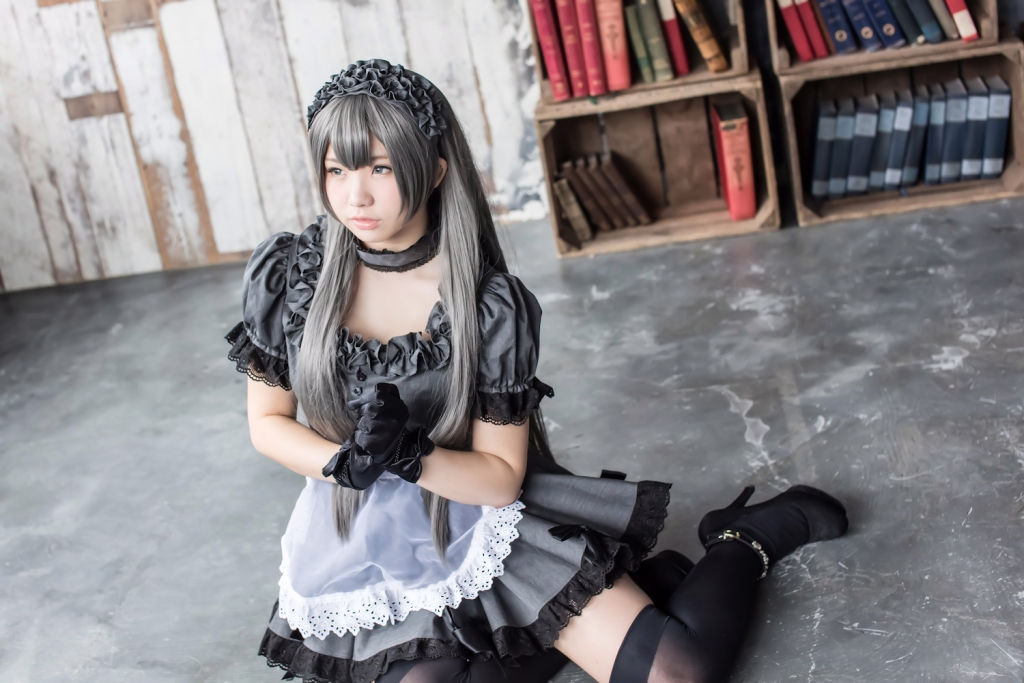 Rabbit play pictorial - black maid(30)